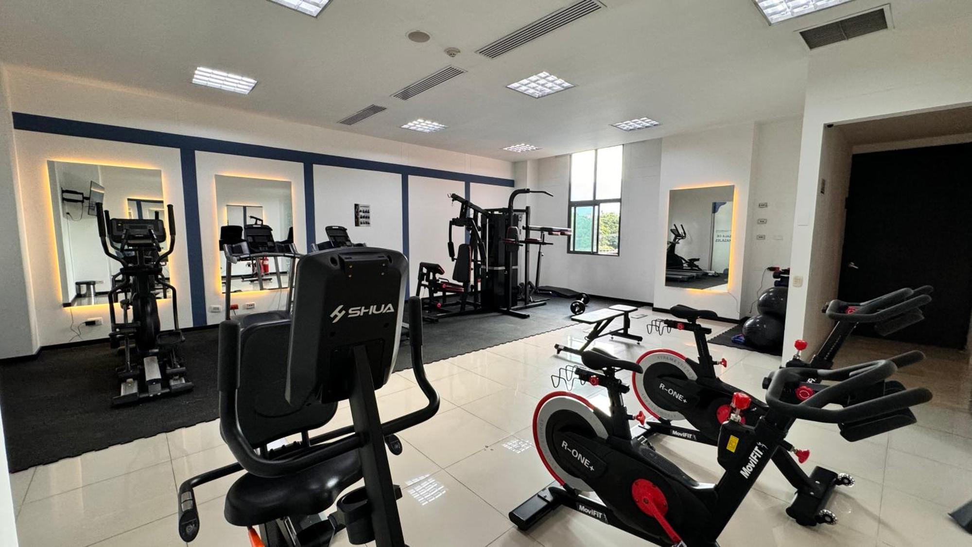 Tequendama Hotel Medellin - Estadio ภายนอก รูปภาพ