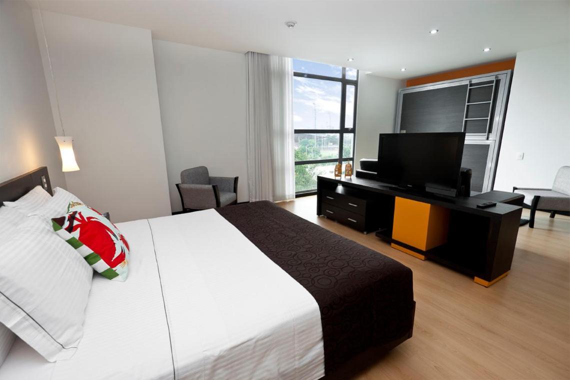 Tequendama Hotel Medellin - Estadio ภายนอก รูปภาพ