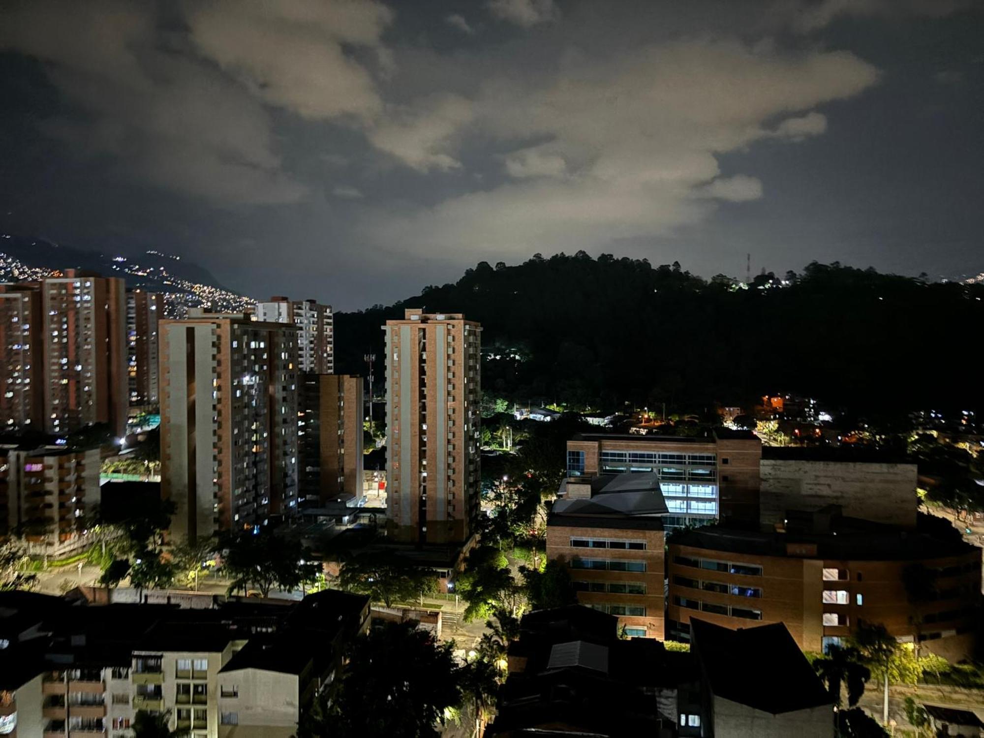 Tequendama Hotel Medellin - Estadio ภายนอก รูปภาพ